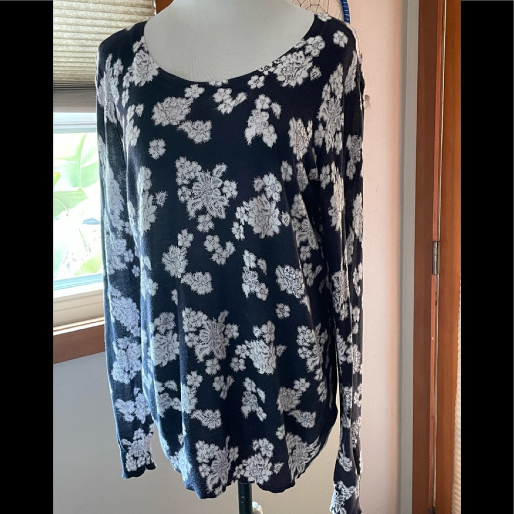 Blue/White Michael Kors boatneck long sleeve sweater, Size P/L, used-no flaws!